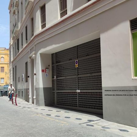 Apartamento Plaza Del Teatro Parking Free Málaga Dış mekan fotoğraf
