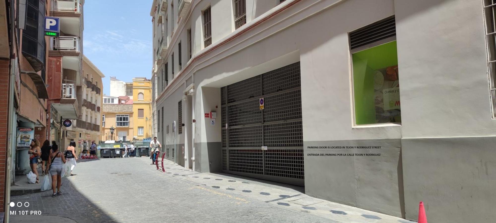 Apartamento Plaza Del Teatro Parking Free Málaga Dış mekan fotoğraf